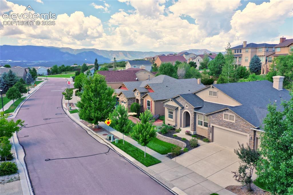 Image 45 of 49: Neighborhood view