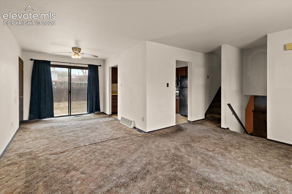 Image 4 of 29: Living Room