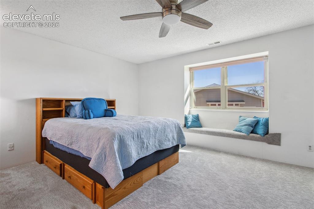 Image 10 of 15: Master Bedroom