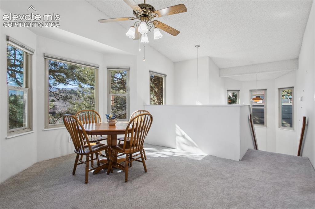 Image 4 of 15: Dining Area