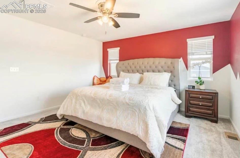 Image 8 of 15: Bedroom