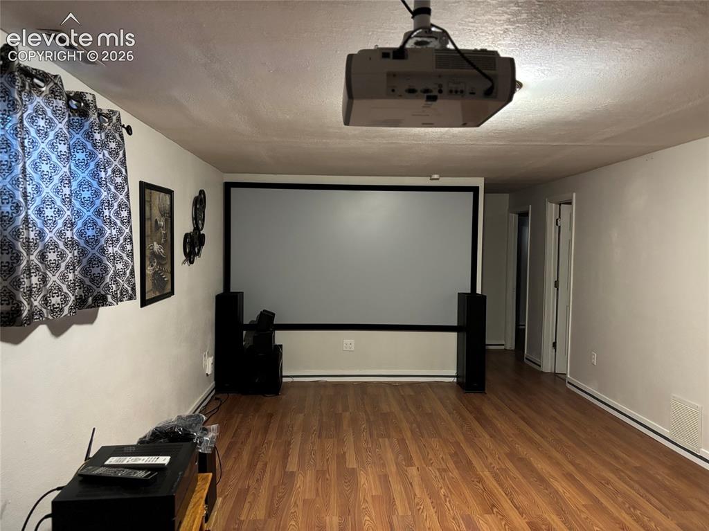 Image 14 of 21: Projection tv with screen and speakers included