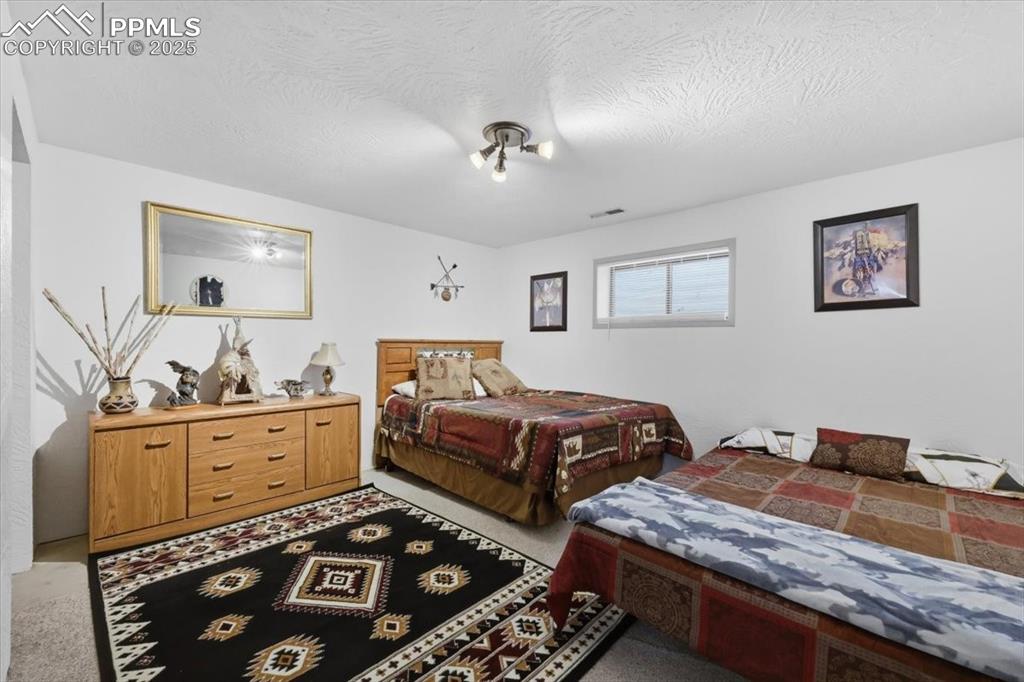 Image 19 of 49: In-law suite bedroom #2