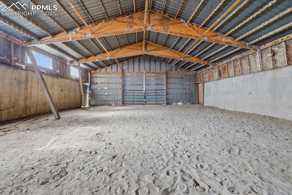 Image 37 of 49: Center barn training arena