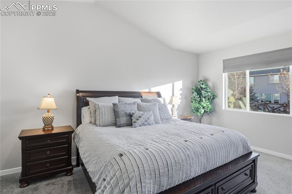 Image 19 of 42: Bedroom