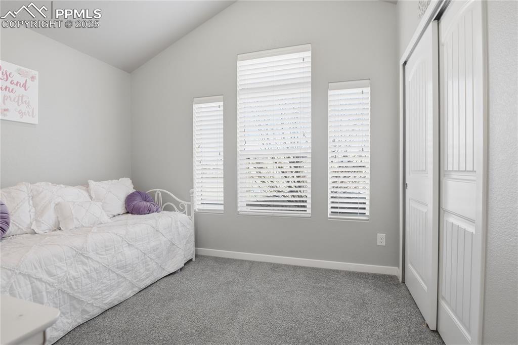 Image 27 of 42: Bedroom