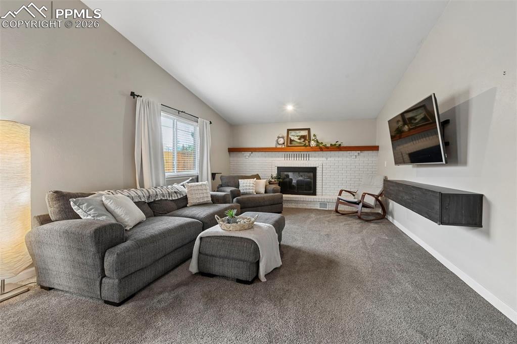 Image 4 of 26: Living Room