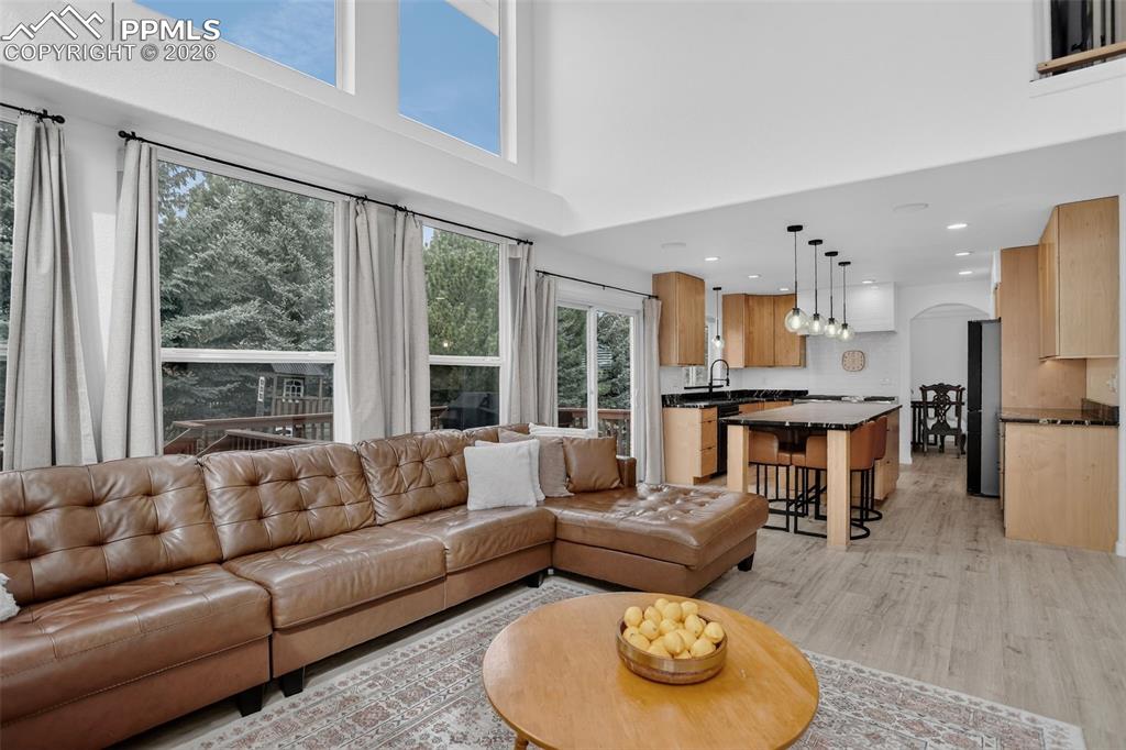 Image 16 of 50: Family room.