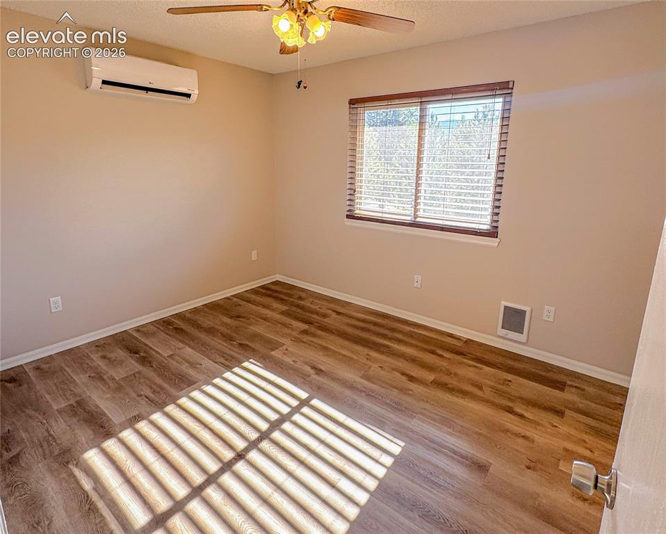 Image 18 of 38: Master Bedroom