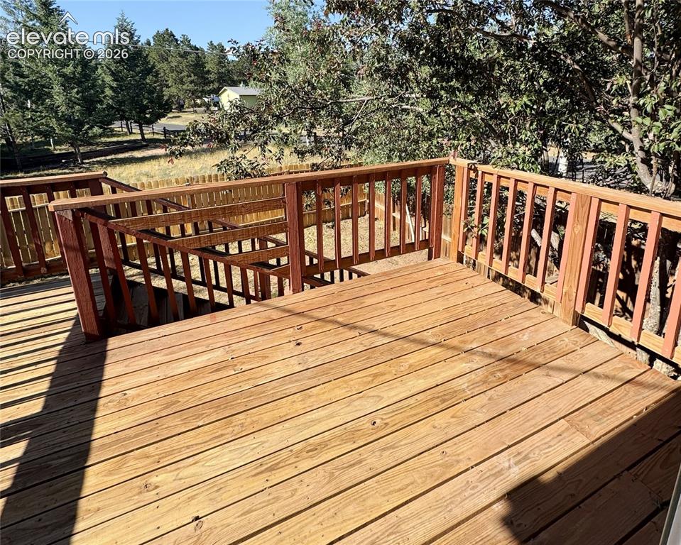 Image 37 of 38: Deck