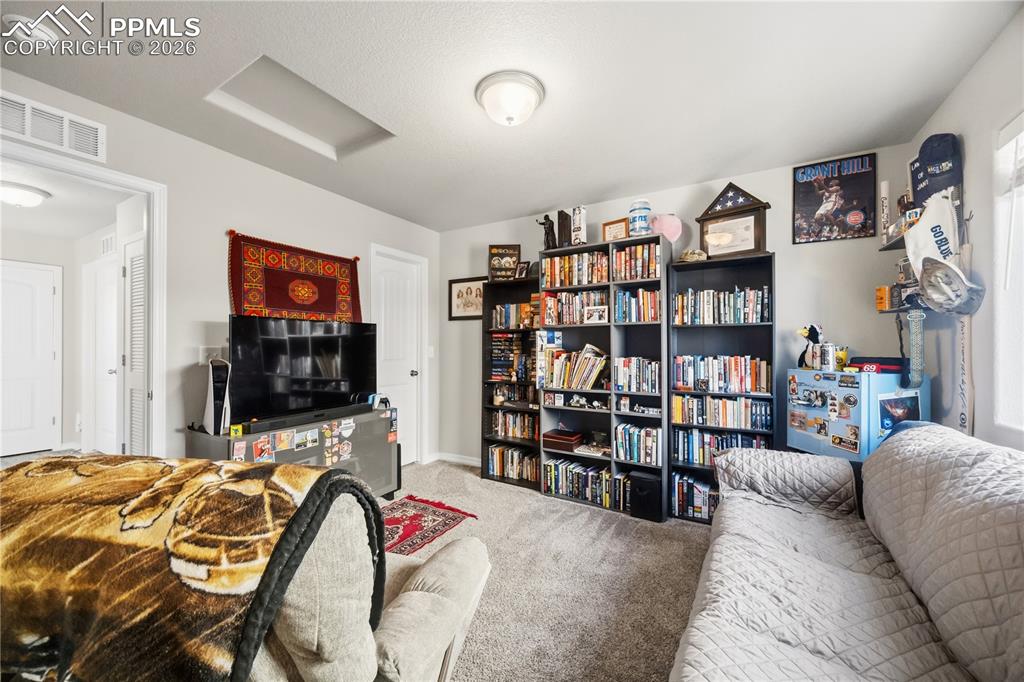 Image 30 of 40: Living Room