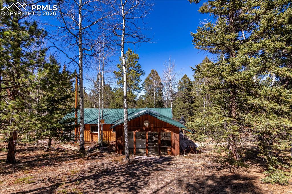 Image 30 of 31: Back of Structure