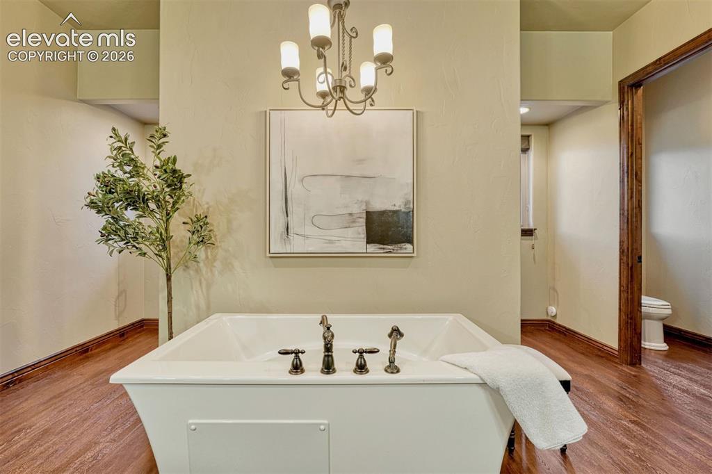 Image 19 of 50: Jetted Tub in Primary Bathroom