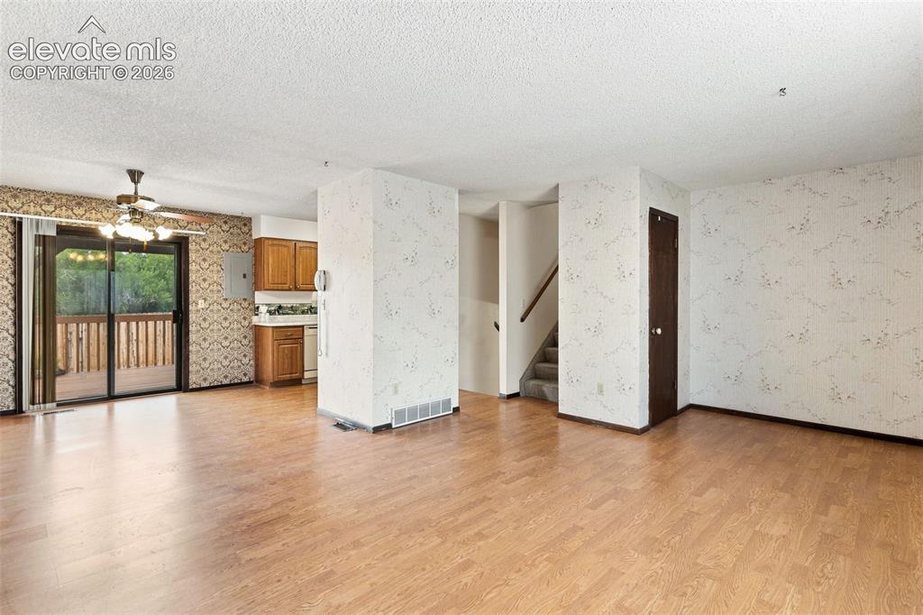Image 5 of 39: Living Room