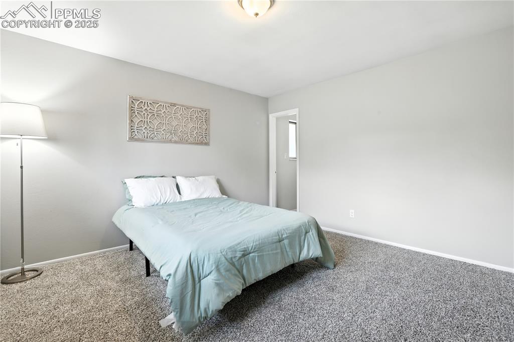 Image 18 of 36: Master Bedroom