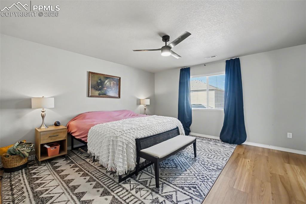 Image 22 of 39: Loft