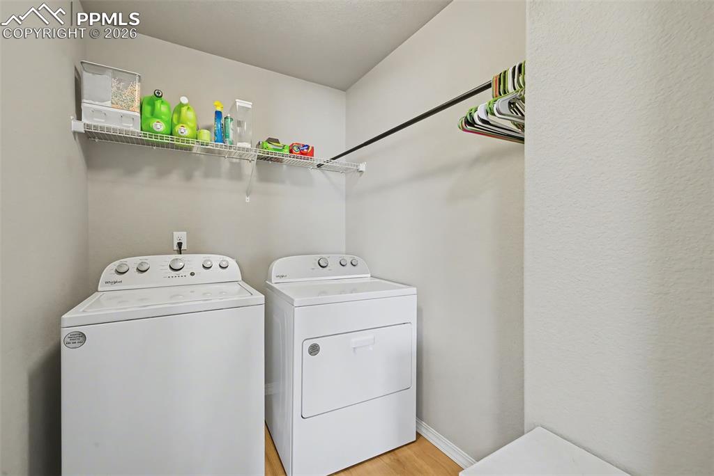 Image 31 of 39: Bedroom