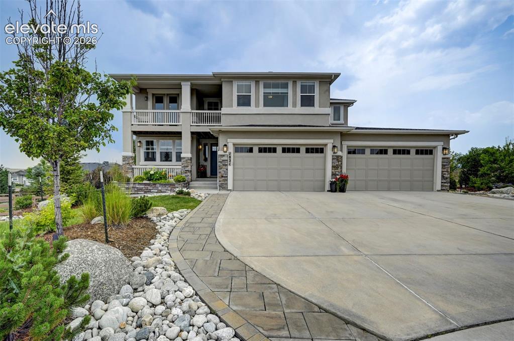Image 2 of 50: 6 beds, 5 baths, 4 car garage!