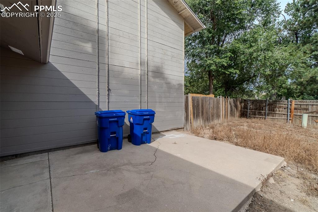 Image 33 of 35: Back of Structure