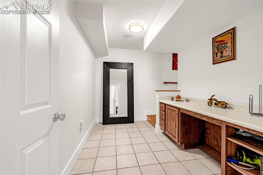 Image 28 of 44: Hallway