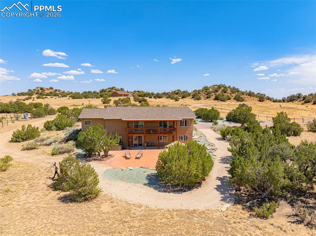 Image 35 of 44: Back of Structure