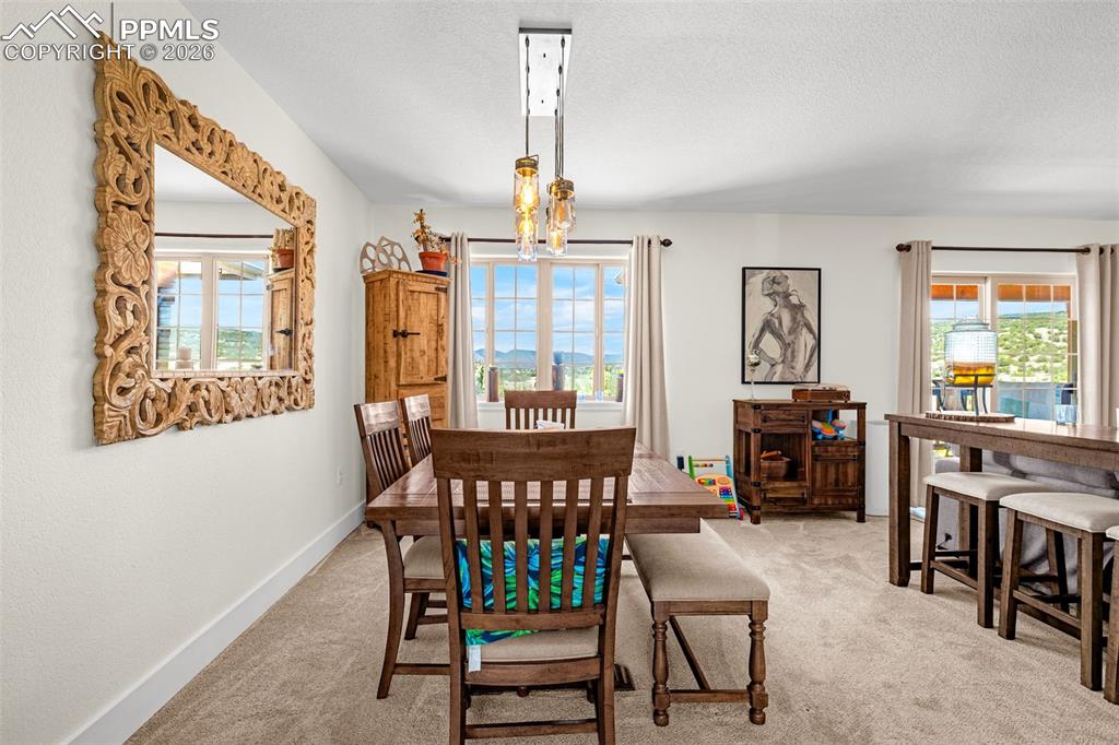 Image 8 of 44: Dining Area