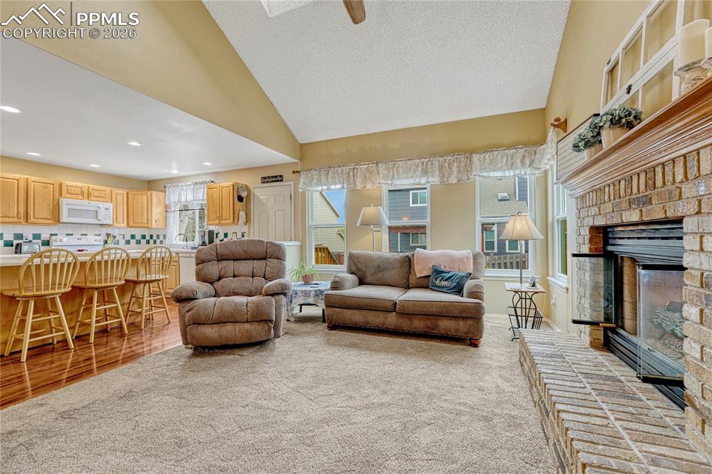 Image 14 of 49: Family Room