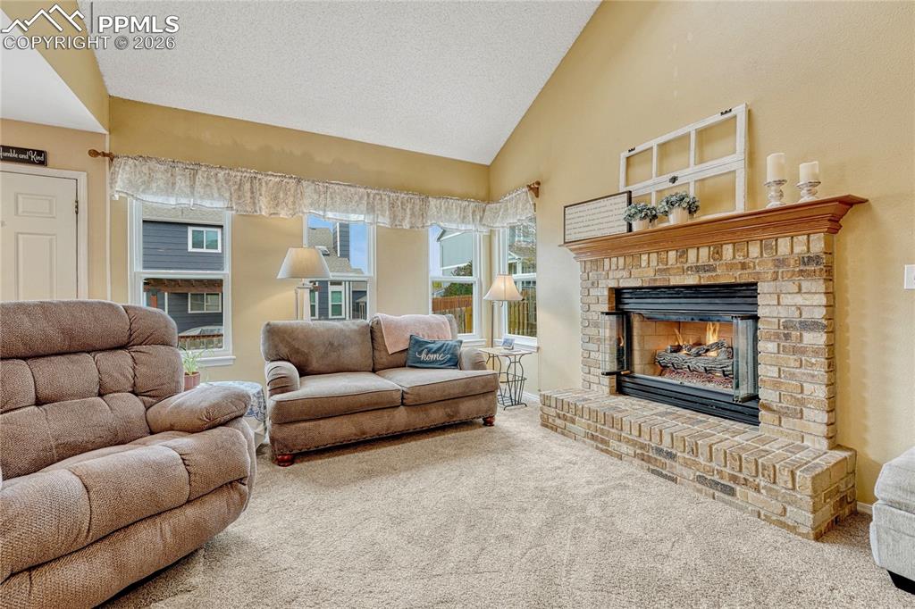 Image 15 of 49: Family Room