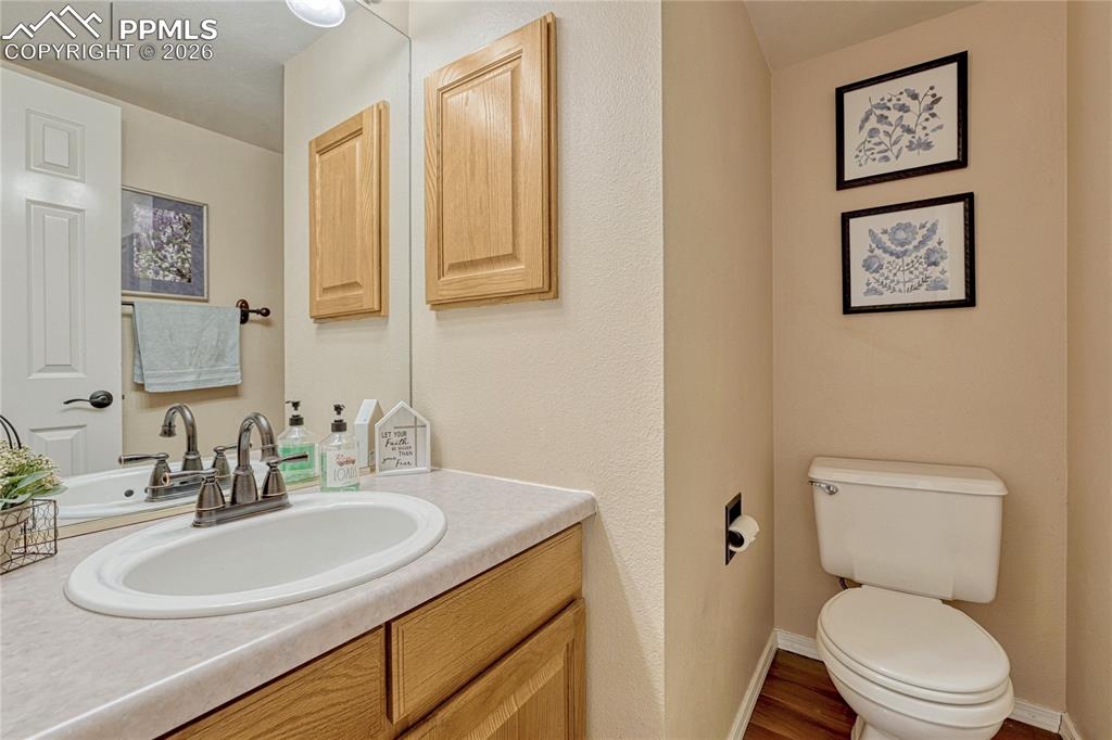 Image 18 of 49: Bathroom