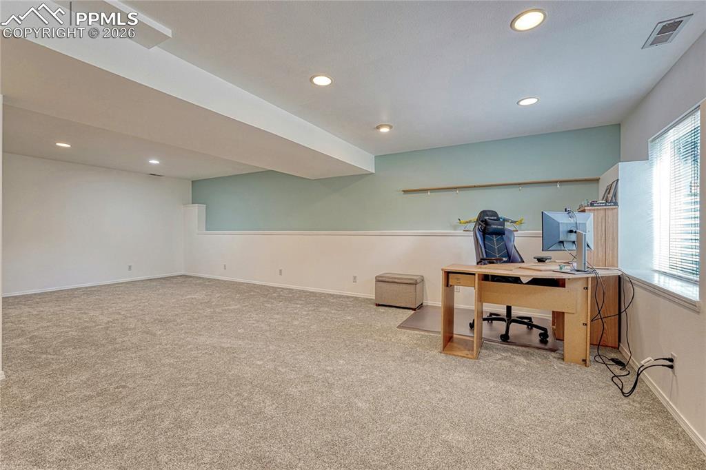 Image 29 of 49: Recreation Room