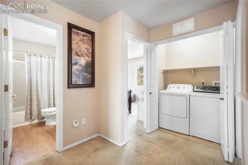 Image 27 of 50: Laundry