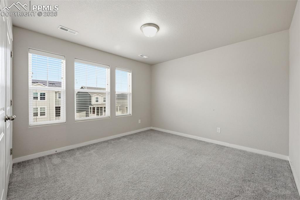 Image 23 of 46: Bedroom