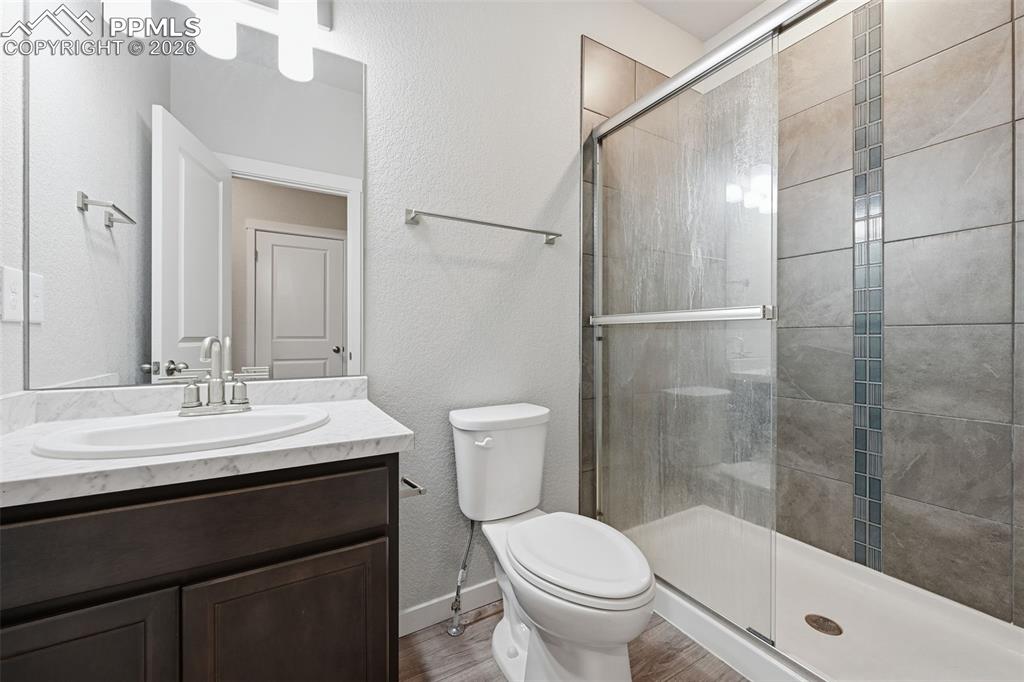 Image 29 of 46: Bathroom