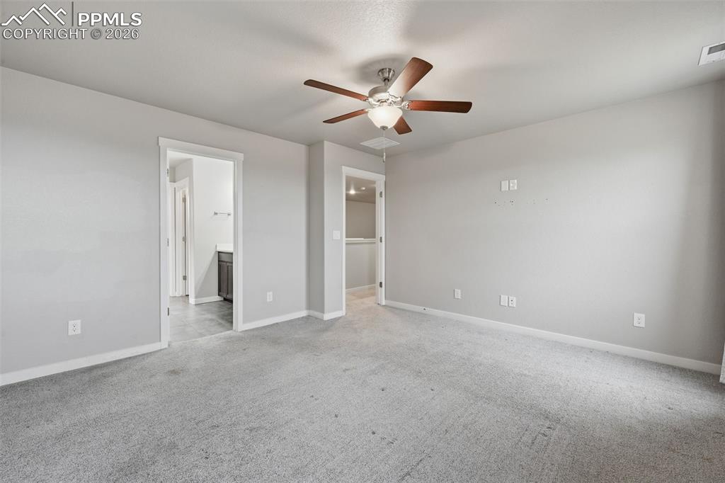 Image 40 of 46: Bedroom