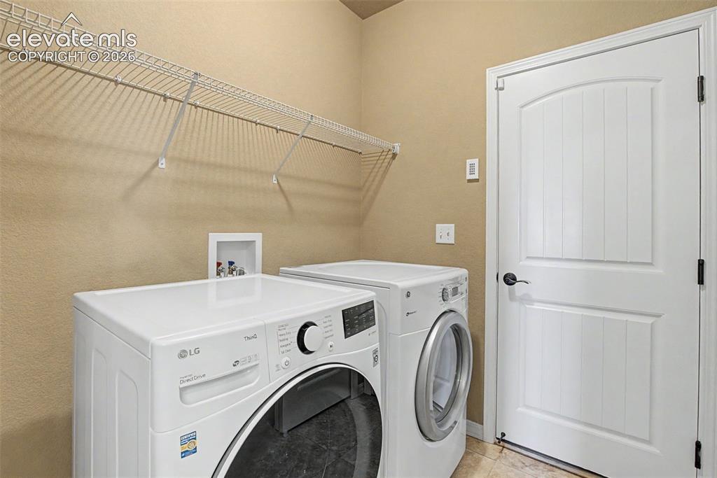 Image 10 of 34: Laundry