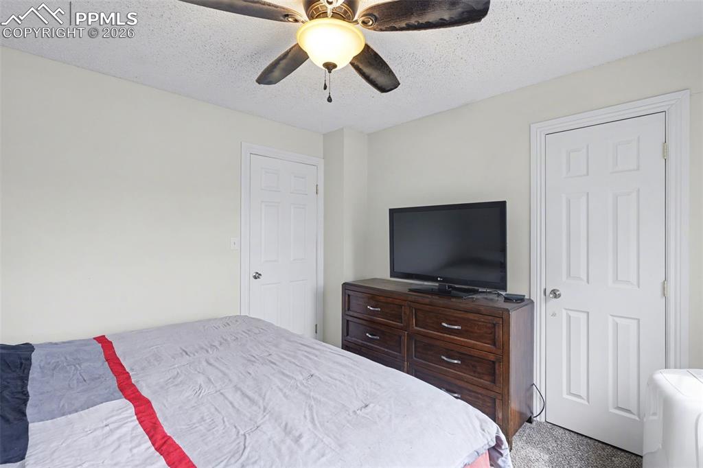 Image 14 of 35: Bedroom