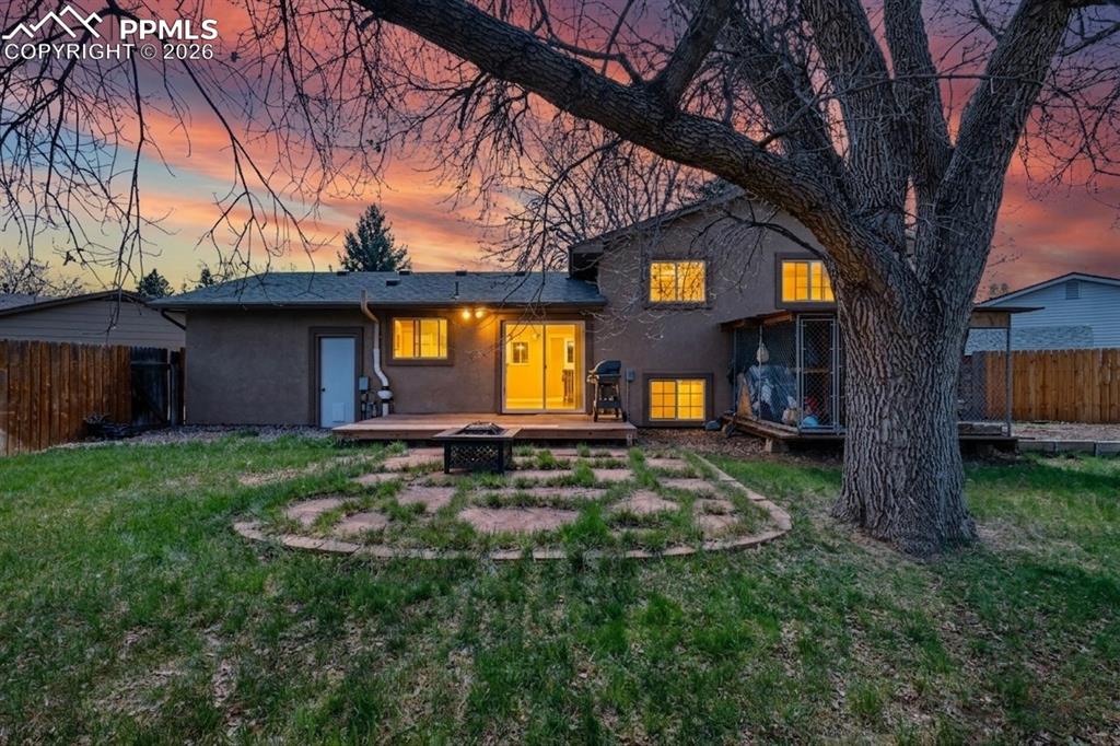 Image 2 of 35: Back of Structure