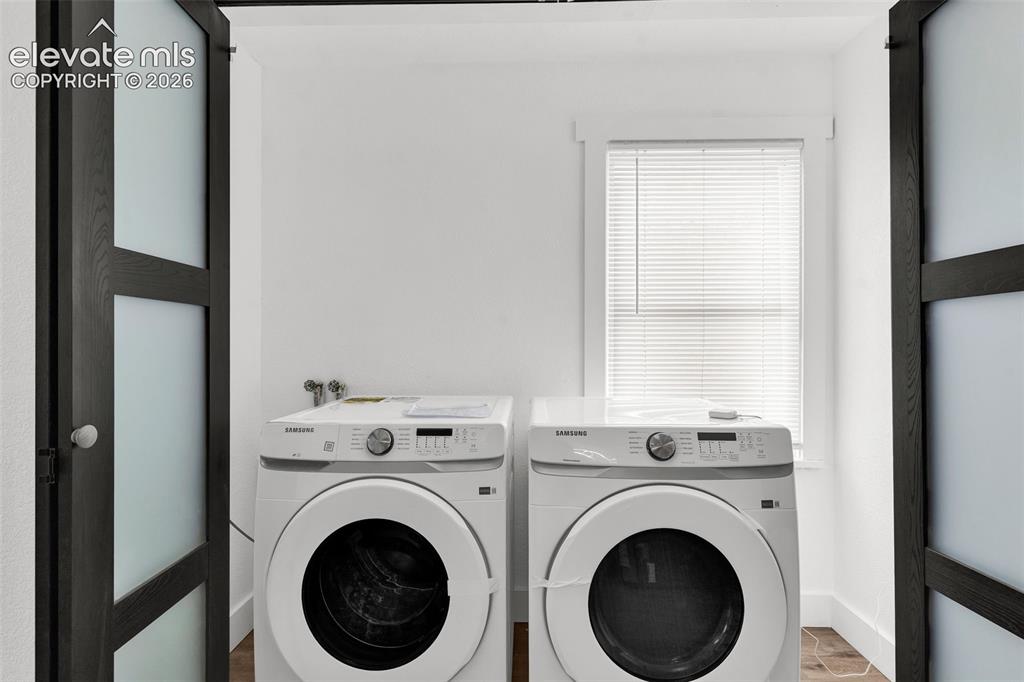 Image 14 of 23: Laundry