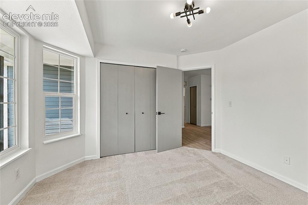 Image 9 of 26: Bedroom