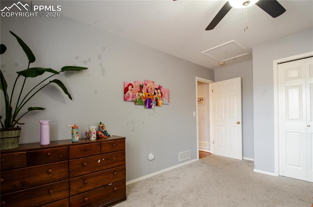 Image 29 of 43: Bedroom