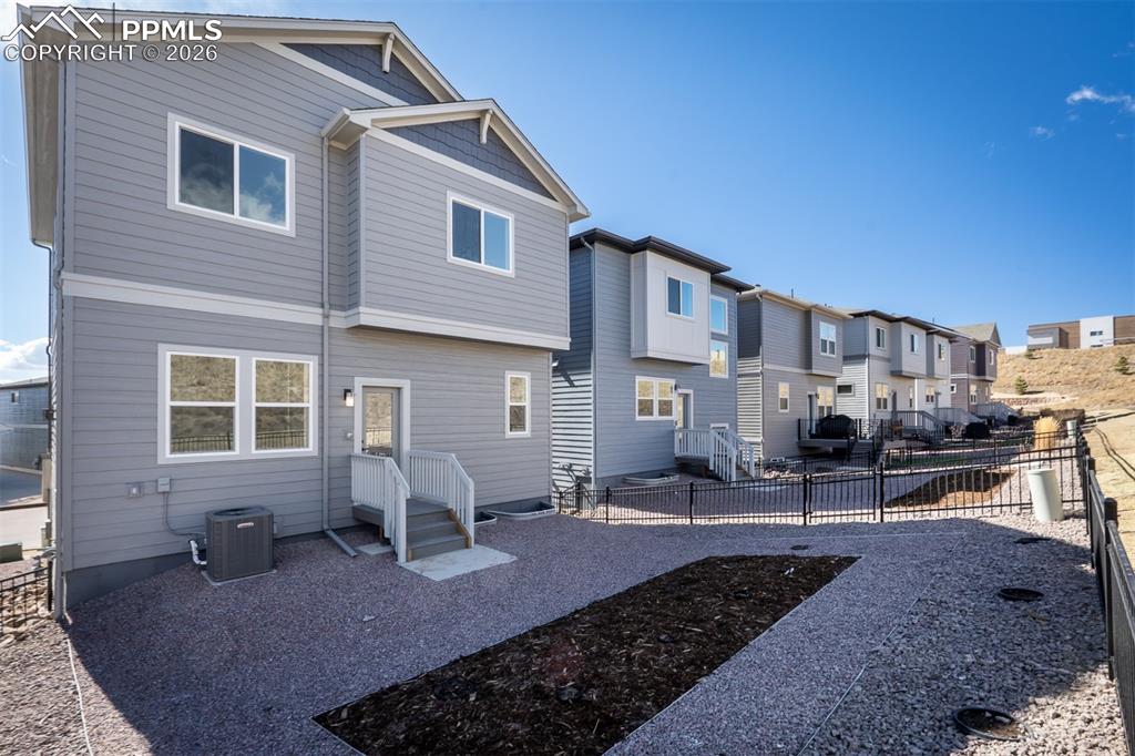 Image 35 of 35: Back of Structure