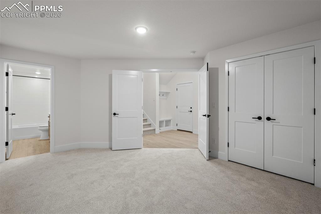 Image 5 of 35: Bedroom