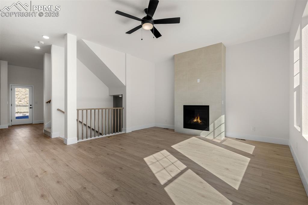 Image 9 of 35: Living Room