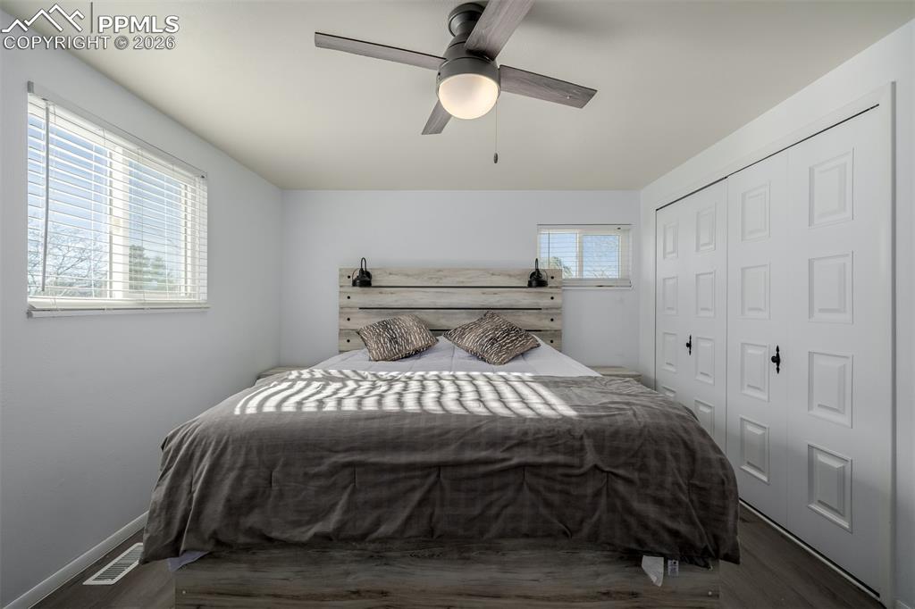 Image 20 of 49: Bedroom