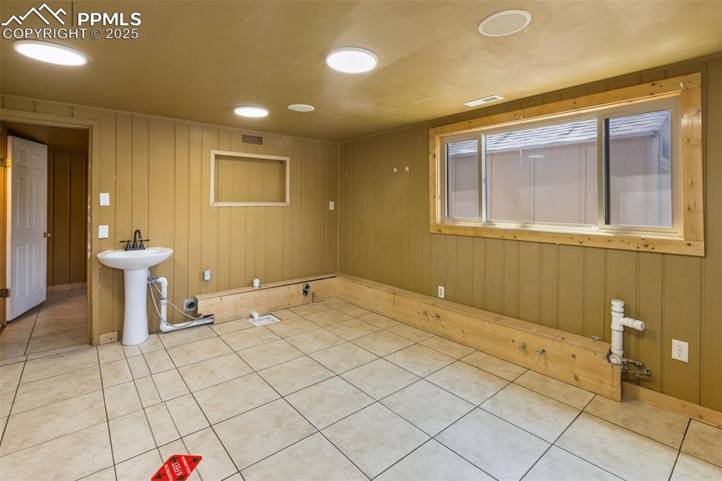 Image 19 of 36: Other