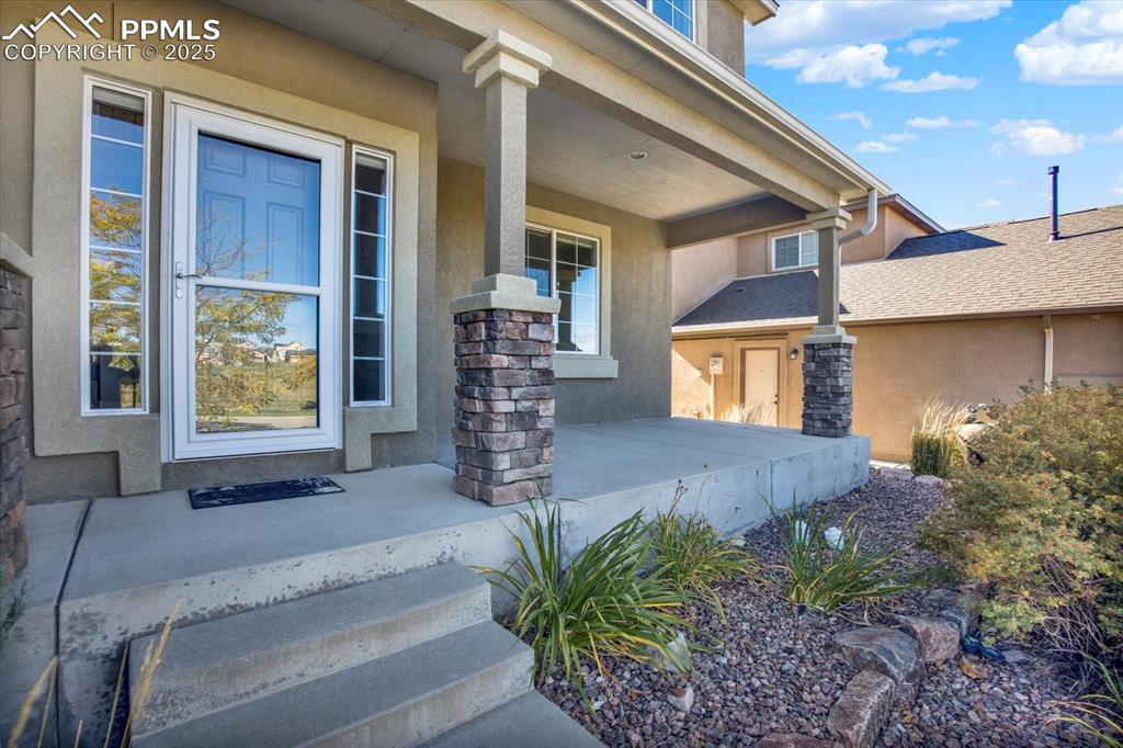 Image 3 of 50: Entry