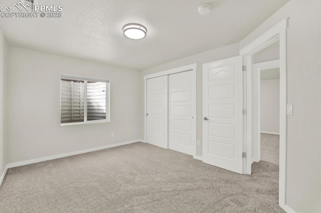 Image 41 of 50: Bedroom