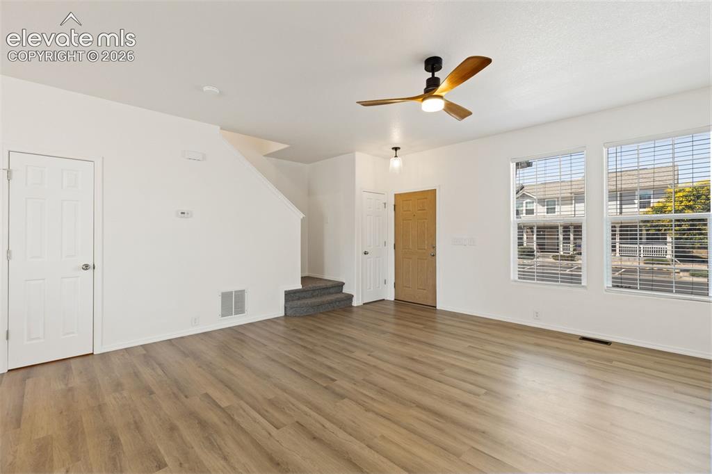 Image 5 of 24: Living Room