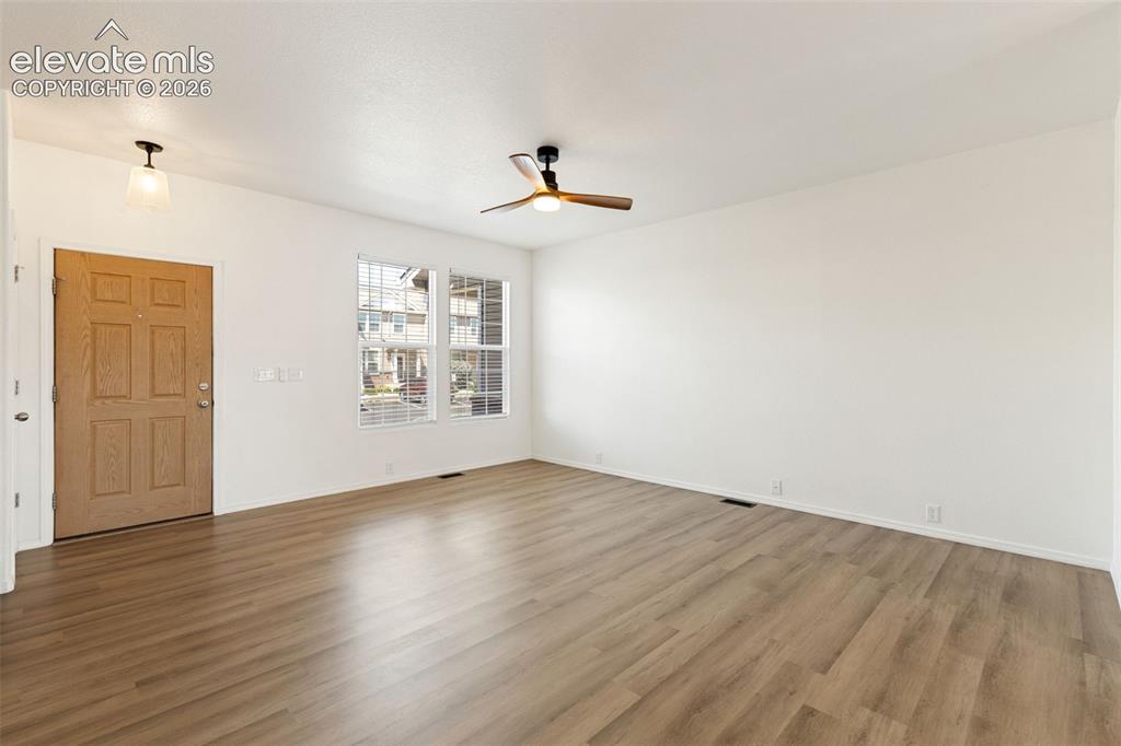 Image 7 of 24: Living Room