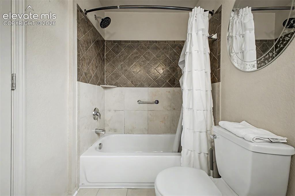 Image 21 of 35: Brand New flooring and beautiful tile work